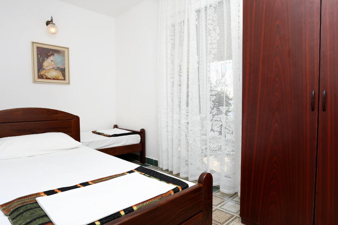 Apartments By The Sea Pisak, Omis - 1014 Bagian luar foto