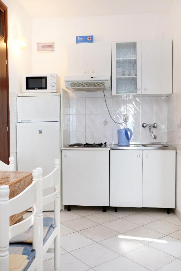 Apartments By The Sea Pisak, Omis - 1014 Bagian luar foto